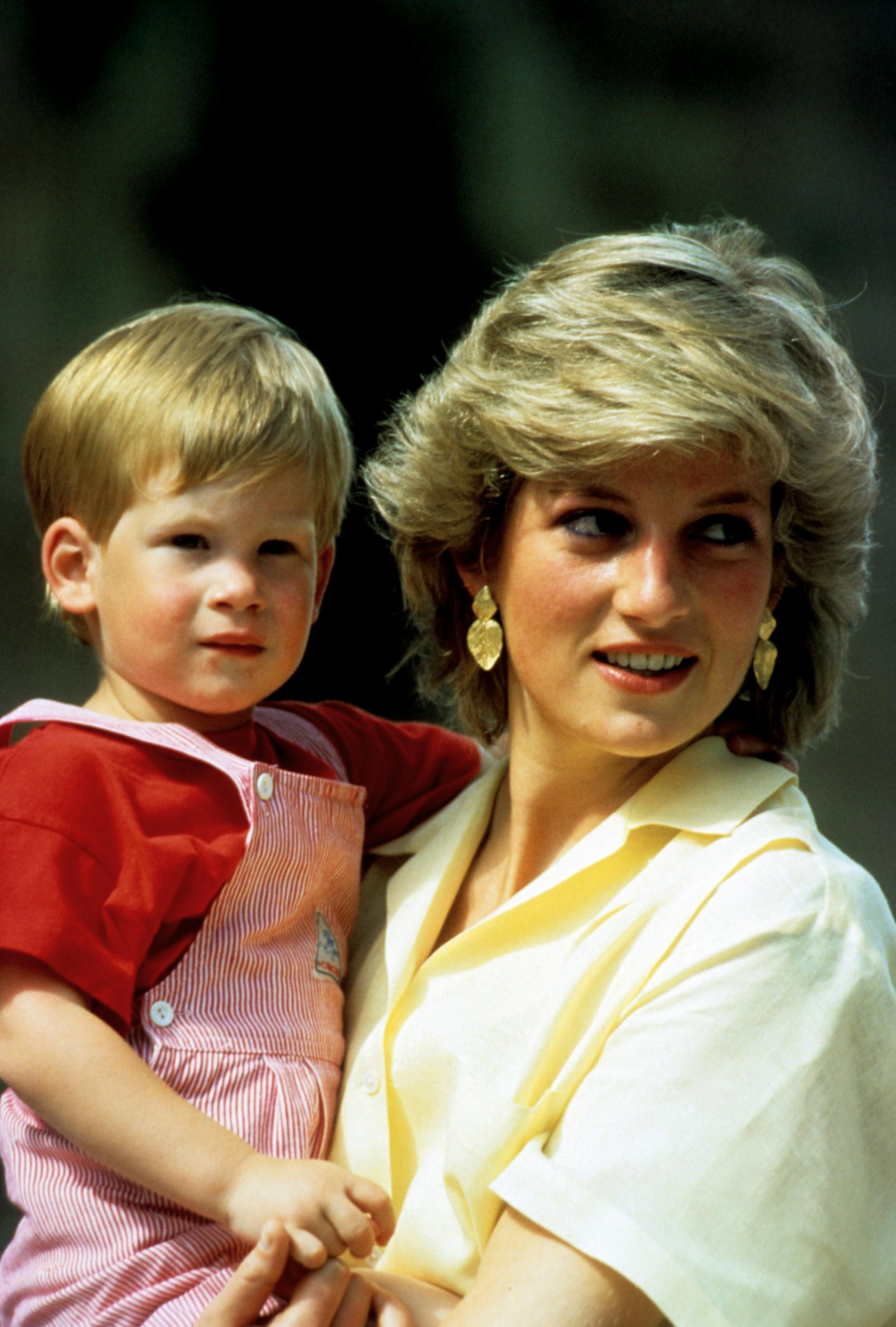 Prins Harry og Prinsesse Diana.