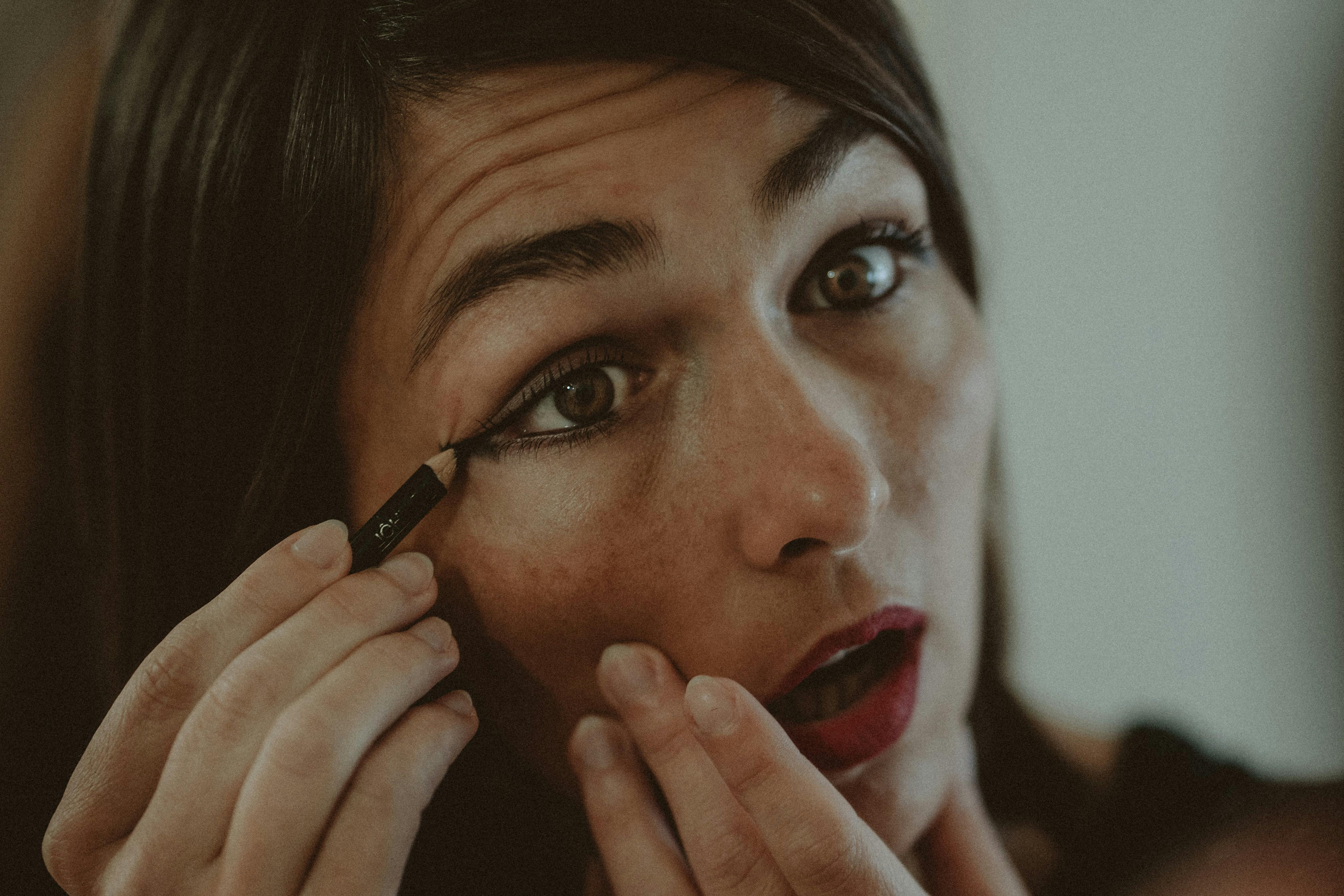 Kænguru Nathaniel Ward Meddele Eyeliner guide: Sådan lægger du eyeliner efter din øjenform | femina