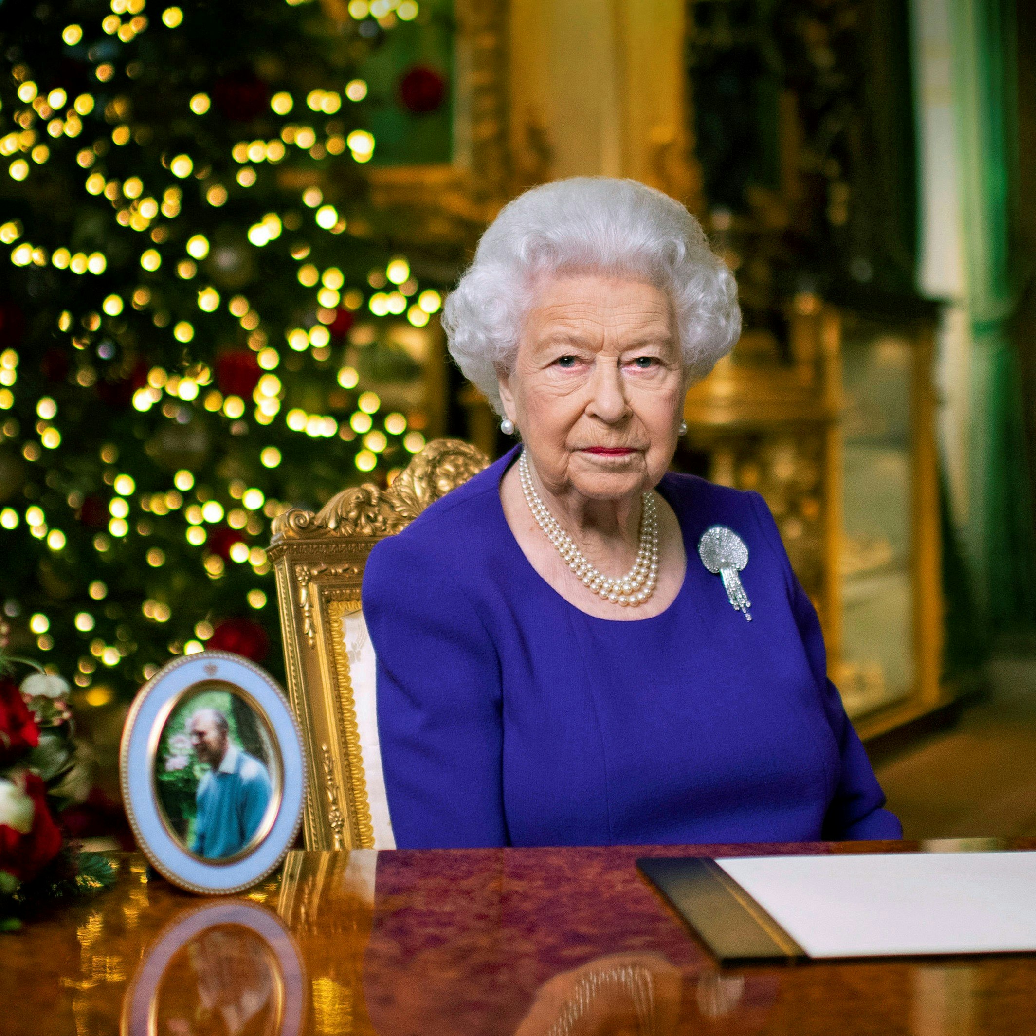 dronning Elizabeth virkelig sine gæster julemiddagen? Femina