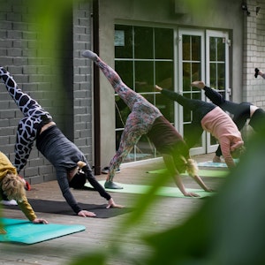 Træning i overgangsalderen hormoner yoga