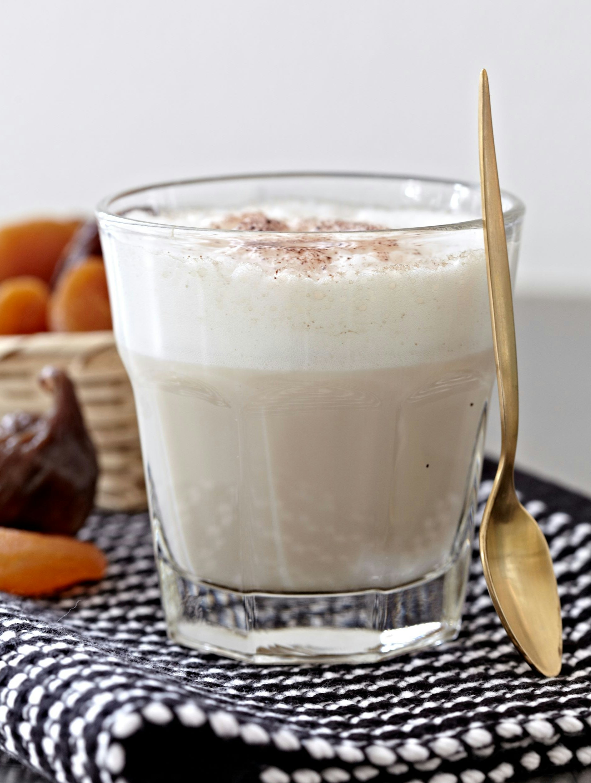 chai latte opskrift