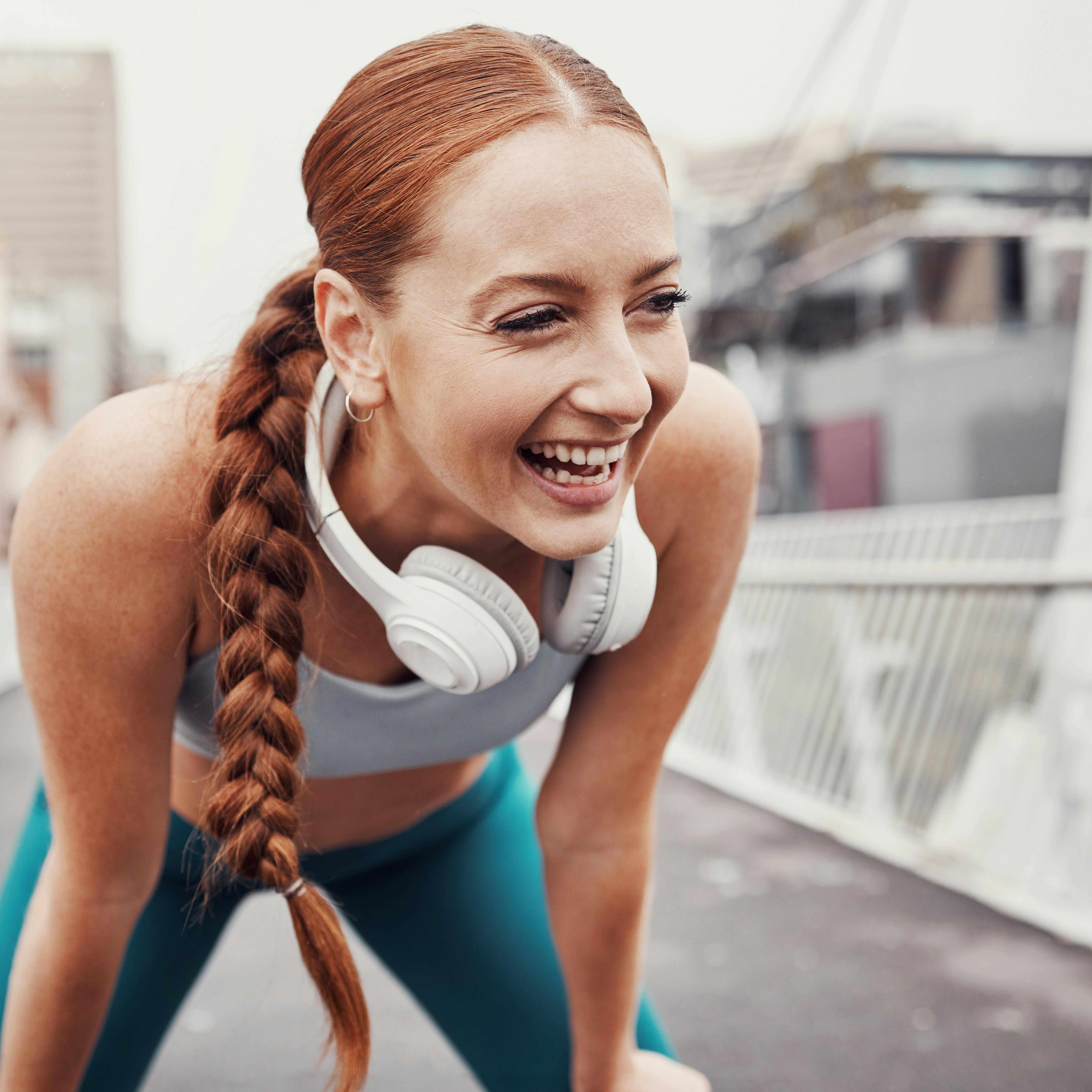 Kvinde som dyker motion, fordi det styrker ens søvn.