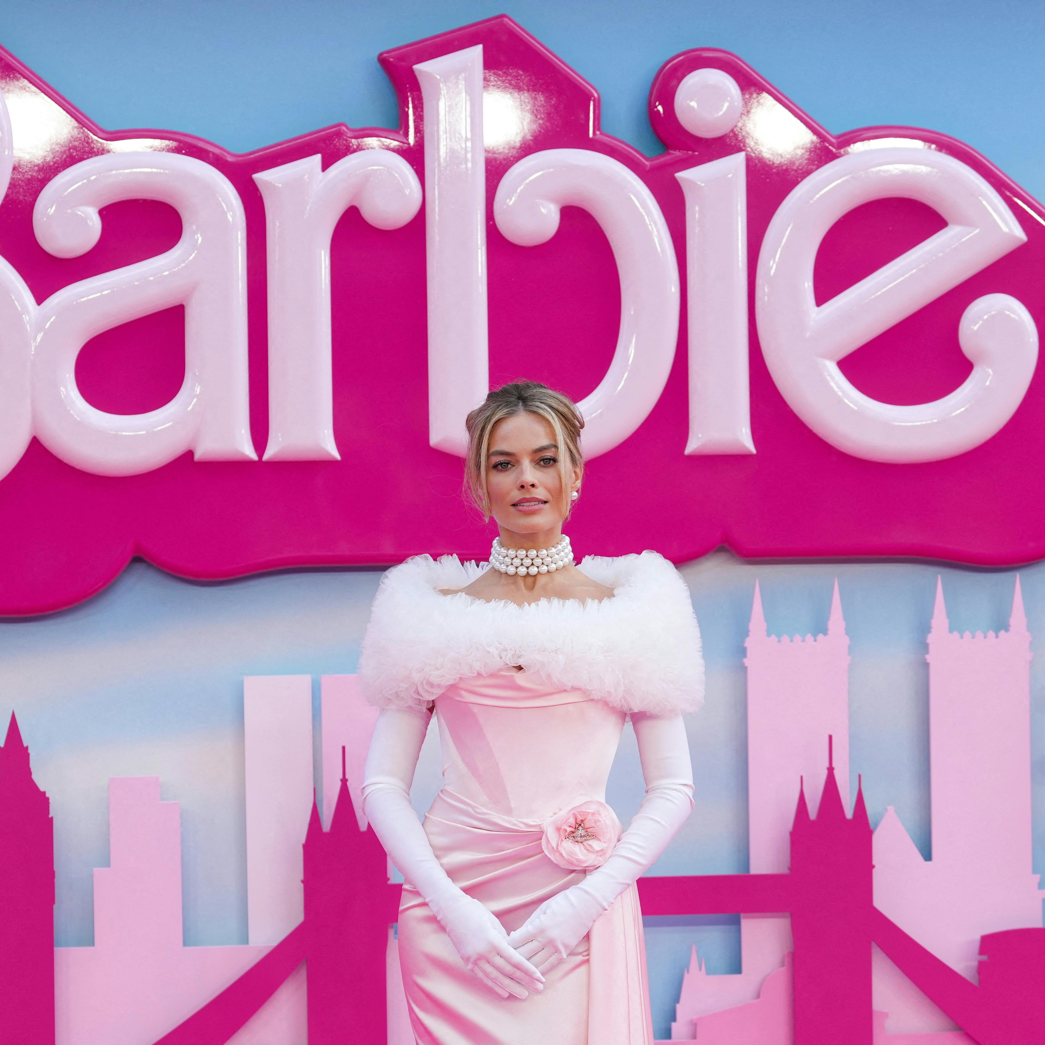 FILE PHOTO: Margot Robbie attends the European premiere of "Barbie" in London, Britain July 12, 2023. REUTERS/Maja Smiejkowska/File Photo