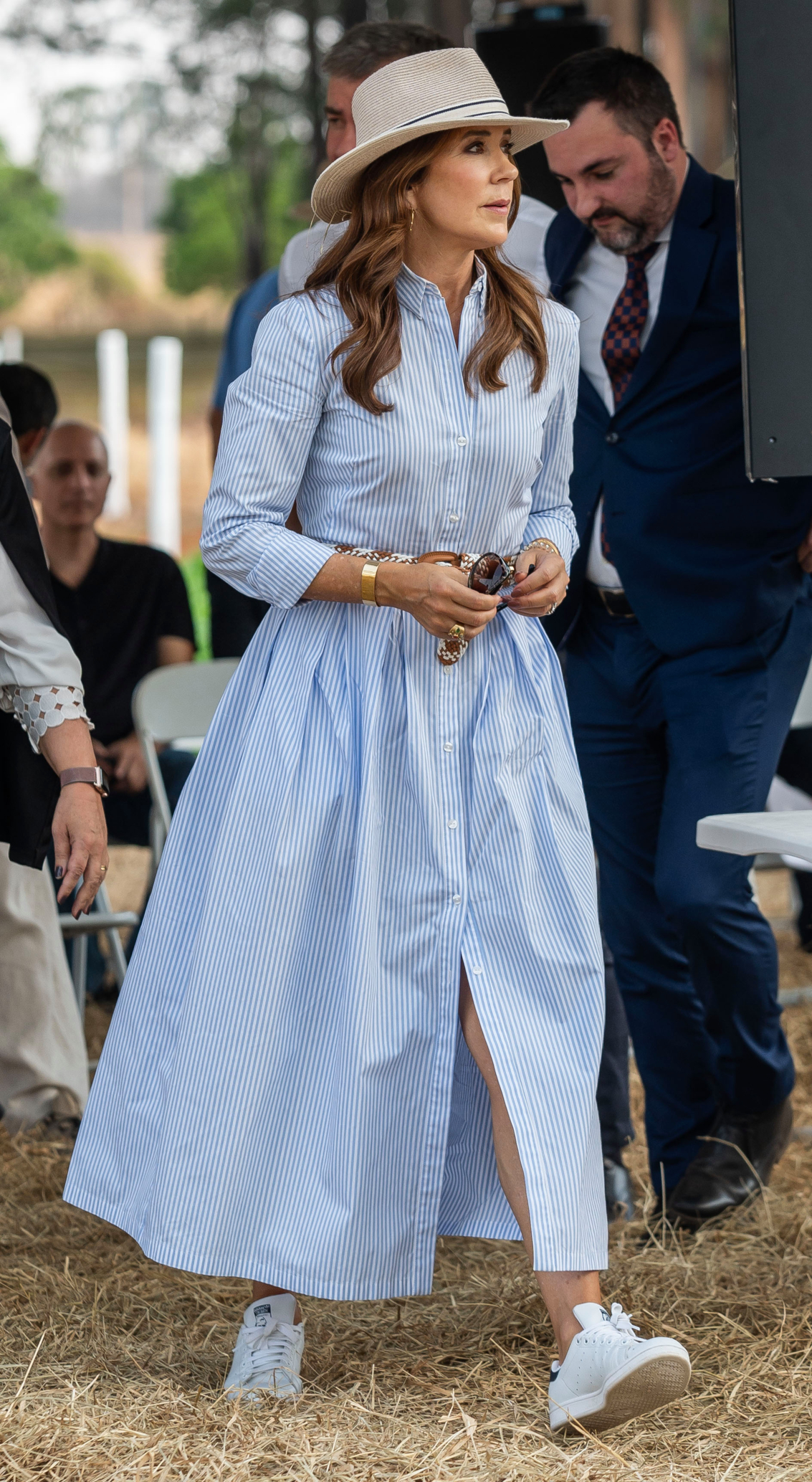 Dronning Mary elsker også de her praktiske sko | Femina