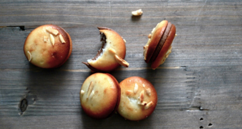 Små kransekage-macarons.
