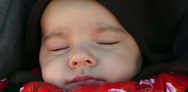 glans bænk tro Hvornår må din baby sove ude? Læs mere på mama.dk