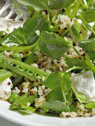 grøn salat med ærter