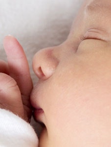 Privilegium flicker Rekvisitter Sådan plejer du din nyfødte baby | Mama