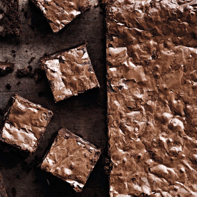 Brownies fra Claus Meyer med mørk chokolade og valnøddekerner