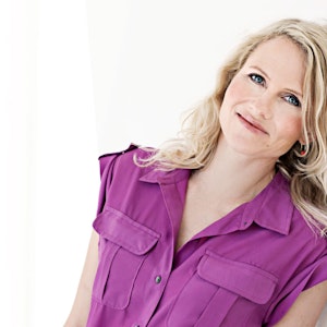 https://dk-femina-backend.imgix.net/media/article/1406-christiane-vejloe.jpg?ixlib=vue-2.9.1&auto=format&width=300&height=300&fit=crop&fp-x=0.5&fp-y=0.5