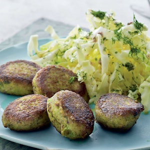 https://dk-femina-backend.imgix.net/media/article/1416-groenne-fiskefrikadeller.jpg?ixlib=vue-2.9.1&auto=format&width=300&height=300&fit=crop&fp-x=0.5&fp-y=0.5