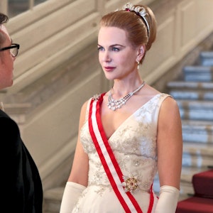 https://dk-femina-backend.imgix.net/media/article/1421-grace-of-monaco-anm.jpg?ixlib=vue-2.9.1&auto=format&width=300&height=300&fit=crop&fp-x=0.5&fp-y=0.5
