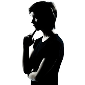 https://dk-femina-backend.imgix.net/media/article/1502_skyggesider_del_1.jpg?ixlib=vue-2.9.1&auto=format&width=300&height=300&fit=crop&fp-x=0.5&fp-y=0.5
