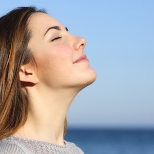 https://dk-femina-backend.imgix.net/media/article/1534_derfor_skal_du_traekke_vejret_rigtigt.jpg?ixlib=vue-2.9.1&auto=format&width=300&height=300&fit=crop&fp-x=0.5&fp-y=0.5