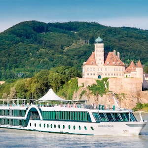 https://dk-femina-backend.imgix.net/media/article/1613-laeserrejse-donau.jpg?ixlib=vue-2.9.1&auto=format&width=300&height=300&fit=crop&fp-x=0.5&fp-y=0.5