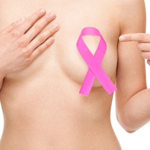 https://dk-femina-backend.imgix.net/media/article/1639_saadan_kan_du_stoette_art.jpg?ixlib=vue-2.9.1&auto=format&width=300&height=300&fit=crop&fp-x=0.5&fp-y=0.5