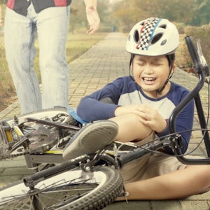 https://dk-femina-backend.imgix.net/media/article/cykel.jpg?ixlib=vue-2.9.1&auto=format&width=300&height=300&fit=crop&fp-x=0.5&fp-y=0.5