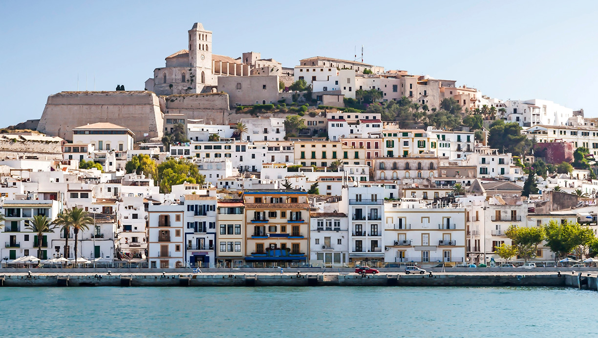 Rejseguide: Ibiza meget mere end fest farver | Femina