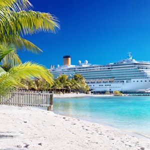 Rejs på krydstogt i Caribien med helpension og et hav af oplevelser.
