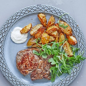 Ribeye med sesamkartofler og aïoli