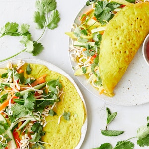 Vietnamesiske pandekager med fyld (banh xeo)