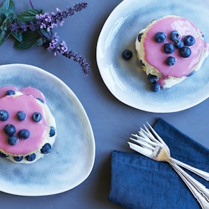 Mini-lagkager med blåbær