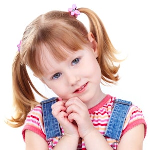 https://dk-femina-backend.imgix.net/media/article/nice_girl.jpg?ixlib=vue-2.9.1&auto=format&width=300&height=300&fit=crop&fp-x=0.5&fp-y=0.5