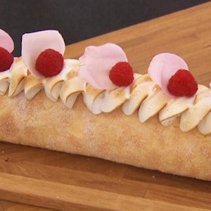 Roulade med hindbær, mango og kokos