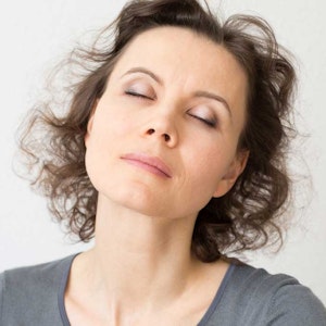 https://dk-femina-backend.imgix.net/media/article/vejrtraekningsoevelse.jpg?ixlib=vue-2.9.1&auto=format&width=300&height=300&fit=crop&fp-x=0.5&fp-y=0.5