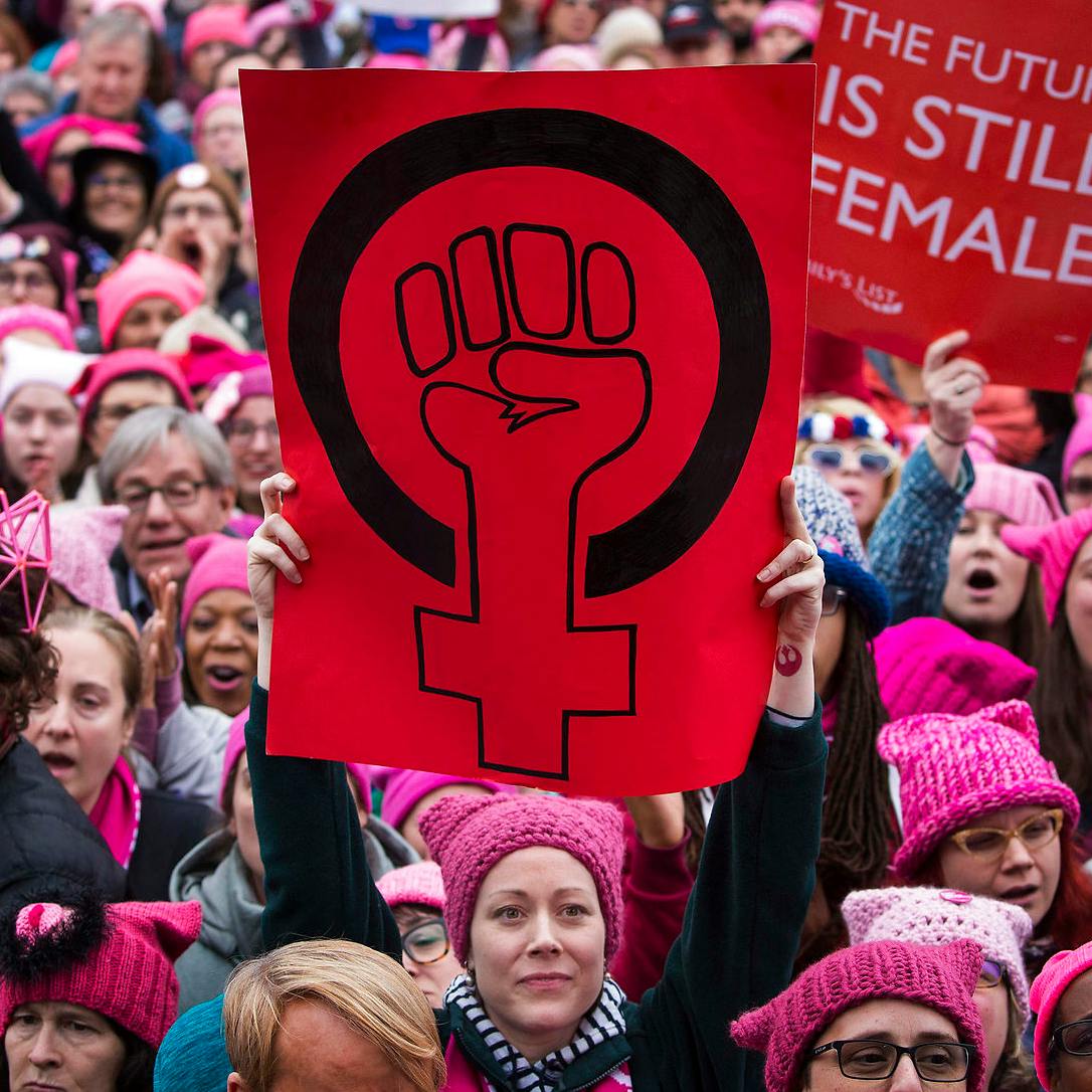 https://dk-femina-backend.imgix.net/media/article/womensmarch_png.png