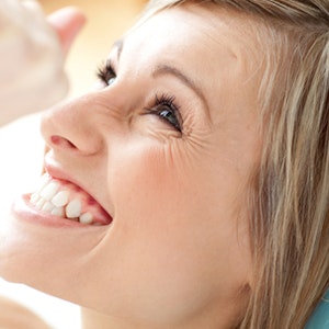 https://dk-femina-backend.imgix.net/media/billeder/2013/december/maal-sommer-prim.jpg?ixlib=vue-2.9.1&auto=format&width=300&height=300&fit=crop&fp-x=0.5&fp-y=0.5