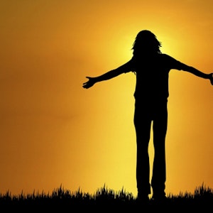 https://dk-femina-backend.imgix.net/media/billeder/2013/november/sunset-prim.jpg?ixlib=vue-2.9.1&auto=format&width=300&height=300&fit=crop&fp-x=0.5&fp-y=0.5