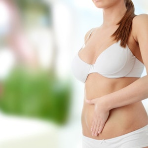 https://dk-femina-backend.imgix.net/media/billeder/2014/januar/flad-mave-prim.jpg?ixlib=vue-2.9.1&auto=format&width=300&height=300&fit=crop&fp-x=0.5&fp-y=0.5