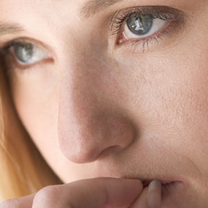 https://dk-femina-backend.imgix.net/media/billeder/2014/maj/fejlprim.jpg?ixlib=vue-2.9.1&auto=format&width=300&height=300&fit=crop&fp-x=0.5&fp-y=0.5