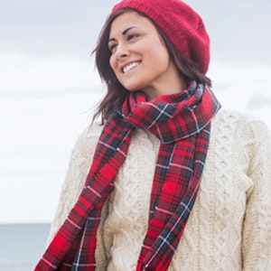 https://dk-femina-backend.imgix.net/media/billeder/2015/januar/gitte2015-prim.jpg?ixlib=vue-2.9.1&auto=format&width=300&height=300&fit=crop&fp-x=0.5&fp-y=0.5