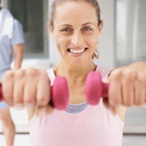 https://dk-femina-backend.imgix.net/media/e760f8c3b3db4cc699d9e1f0e09024f8.jpg?ixlib=vue-2.9.1&auto=format&width=300&height=300&fit=crop&fp-x=0.5&fp-y=0.5
