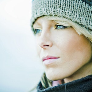 https://dk-femina-backend.imgix.net/media/f349fb86213745a8bee4d849aac183b5.jpg?ixlib=vue-2.9.1&auto=format&width=300&height=300&fit=crop&fp-x=0.5&fp-y=0.5