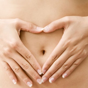 https://dk-femina-backend.imgix.net/media/sondag/2013/10/41/saadan-faar-du-en-flad-mave/saadan-faar-du-en-flad-mave-prim.jpg?ixlib=vue-2.9.0&auto=format&width=300&height=300&fit=crop&fp-x=0.5&fp-y=0.5