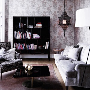 https://dk-femina-backend.imgix.net/media/websites/femina-dot-dk/website/bolig/droemmebolig/2012/12/1251-bolig-morten-drastrup/1251-bolig-copy.jpg?ixlib=vue-2.9.1&auto=format&width=300&height=300&fit=crop&fp-x=0.5&fp-y=0.5