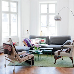 https://dk-femina-backend.imgix.net/media/websites/femina-dot-dk/website/bolig/droemmebolig/2013/04/1314-farvemekka-midt-i-stockholm/1314-bolig.jpg?ixlib=vue-2.9.1&auto=format&width=300&height=300&fit=crop&fp-x=0.5&fp-y=0.5