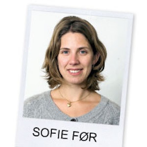 https://dk-femina-backend.imgix.net/media/websites/femina-dot-dk/website/mode/makeover/2013/01/1303-stilboost-sofie/1303-ny-kvinde-foer-copy-2.jpg?ixlib=vue-2.9.1&auto=format&width=300&height=300&fit=crop&fp-x=0.5&fp-y=0.5