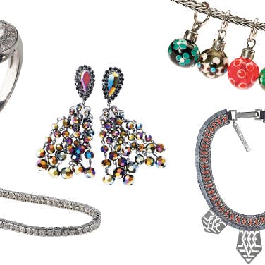 https://dk-femina-backend.imgix.net/media/websites/femina-dot-dk/website/mode/sko-og-accessories/2012/12/1250-smykker/1250-smykker-art.jpg