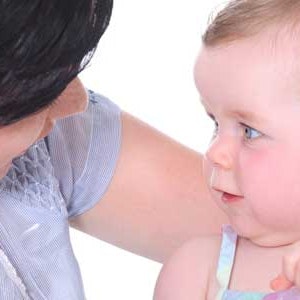https://dk-femina-backend.imgix.net/media/websites/mama/baby/babysprogprim.jpg?ixlib=vue-2.9.1&auto=format&width=300&height=300&fit=crop&fp-x=0.5&fp-y=0.5