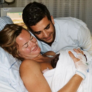 https://dk-femina-backend.imgix.net/media/websites/mama/foedsel/efter-oktober-2013/ulrichogida2.jpg?ixlib=vue-2.9.1&auto=format&width=300&height=300&fit=crop&fp-x=0.5&fp-y=0.5