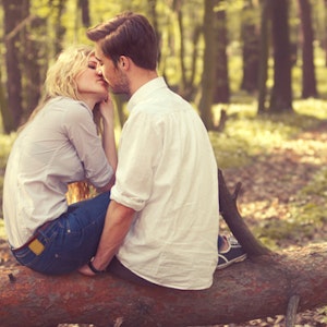 https://dk-femina-backend.imgix.net/media/websites/qmag-dot-dk/website/egangsbilleder-2013/oktober/2013-43-kys-p.jpg?ixlib=vue-2.9.1&auto=format&width=300&height=300&fit=crop&fp-x=0.5&fp-y=0.5