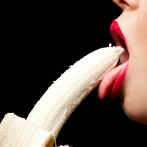 https://dk-femina-backend.imgix.net/media/websites/qmag-dot-dk/website/egangsbilleder-2013/september/2013-36-mad-sex-p.jpg?ixlib=vue-2.9.1&auto=format&width=300&height=300&fit=crop&fp-x=0.5&fp-y=0.5