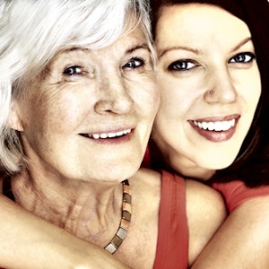 https://dk-femina-backend.imgix.net/media/websites/qmag-dot-dk/website/engangsbilleder-2012/august/2012-35-sund-alder-p.jpg?ixlib=vue-2.9.1&auto=format&width=300&height=300&fit=crop&fp-x=0.5&fp-y=0.5