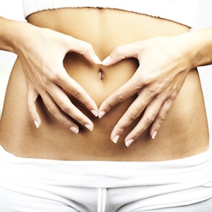 https://dk-femina-backend.imgix.net/media/websites/qmag-dot-dk/website/engangsbilleder-2012/oktober/2012-41-kraeftsymptomer-p.jpg?ixlib=vue-2.9.1&auto=format&width=300&height=300&fit=crop&fp-x=0.5&fp-y=0.5
