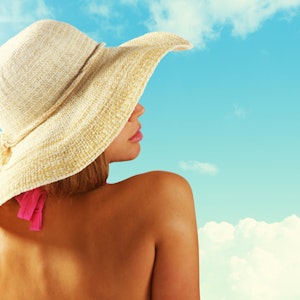 https://dk-femina-backend.imgix.net/media/websites/qmag-dot-dk/website/engangsbilleder-2014/juli/sunqprim.jpg?ixlib=vue-2.9.1&auto=format&width=300&height=300&fit=crop&fp-x=0.5&fp-y=0.5