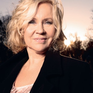 https://dk-femina-backend.imgix.net/storage_1/media/article/1320-agnetha-1-copy.jpg?ixlib=vue-2.9.1&auto=format&width=300&height=300&fit=crop&fp-x=0.5&fp-y=0.5